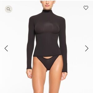 NWT Skims turtle neck fits everybody long sleeve XL in slate